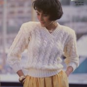 ARGYLL KNITTING PATTERN 900 SNAPPY KNITS V NECK CABLED SWEATER